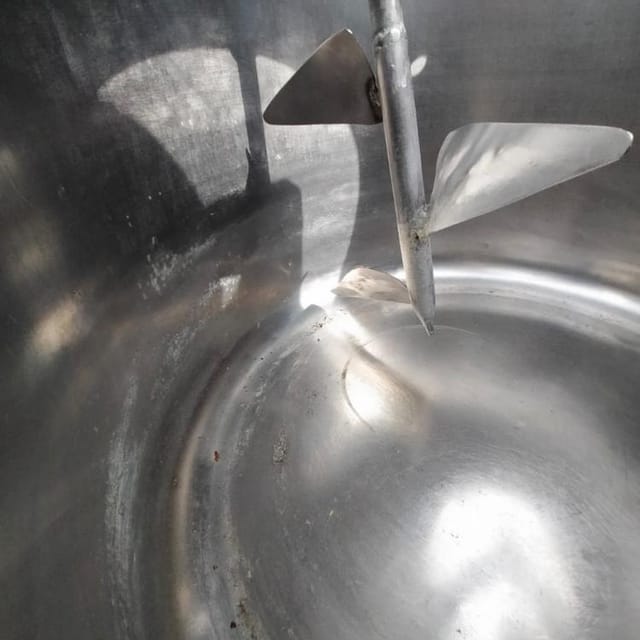 Ёмкость 250л с рубашкой, мешалкой, мотор-редуктором инв.10905