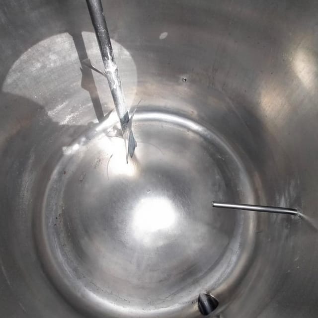 Ёмкость 250л с рубашкой, мешалкой, мотор-редуктором инв.10905