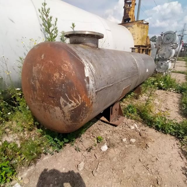 Емкость горизонтальная 1000л  инв.10992