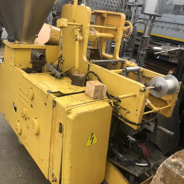 Автомат фасовки и упаковки плавленого сыра М6 АРУ по 100, 62,5 и 30гр инв.9129