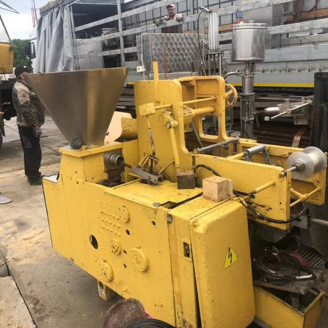 Автомат фасовки и упаковки плавленого сыра М6 АРУ по 100, 62,5 и 30гр инв.9129