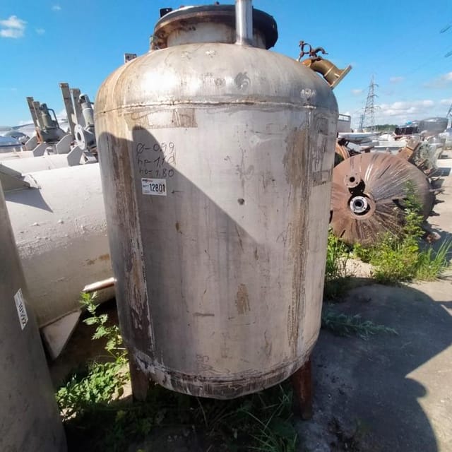 Емкость одностенка 800л инв.12801