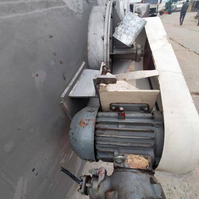 Ёмкость 8м3 одностенка с мешалкой инв.10406