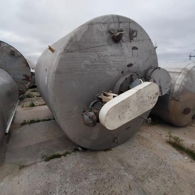 Ёмкость 8м3 одностенка с мешалкой инв.10406