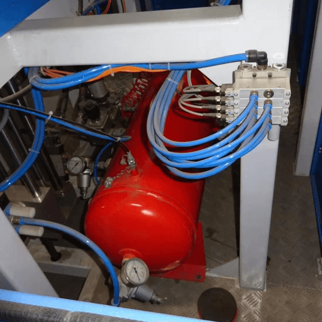 Автомат выдува EGO 2-130 ПЭТ банки 0,45л (450мл)