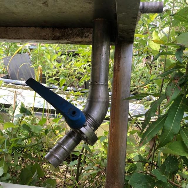 Ванна прямоугольная 900л инв.9508