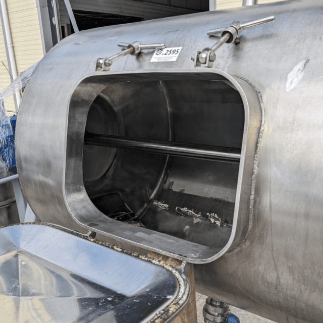 Маслобойка, объем 1000 литров е.2595