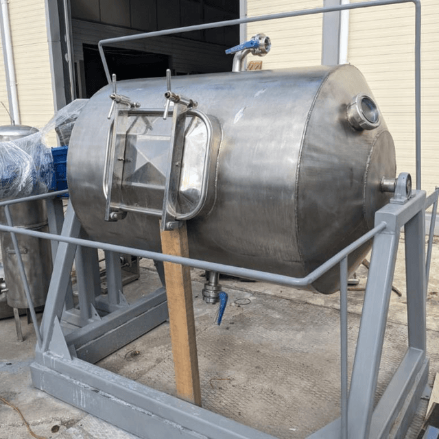 Маслобойка, объем 1000 литров е.2595