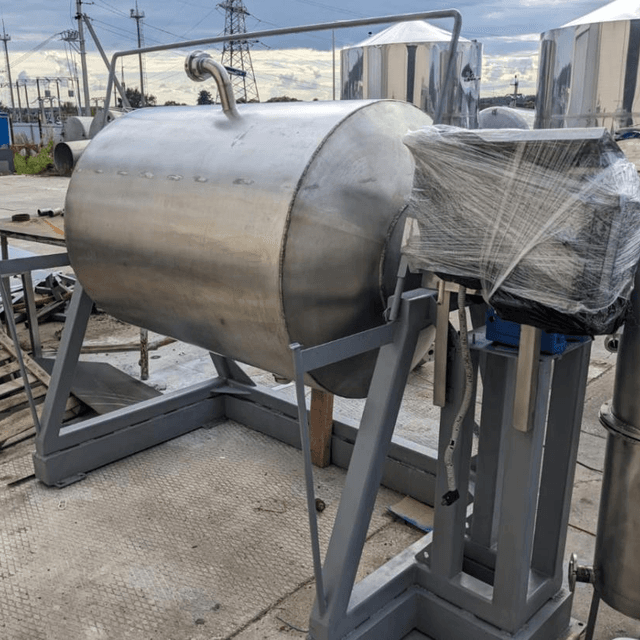 Маслобойка, объем 1000 литров е.2595