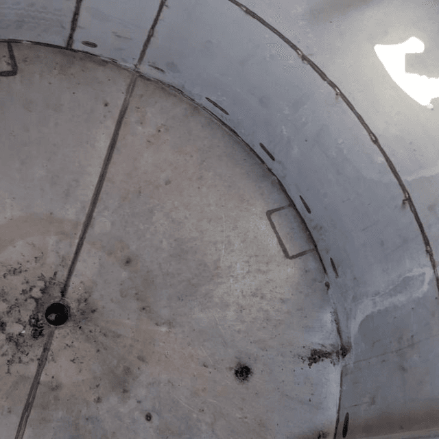 Емкость 5куб.м. мешалка сбоку