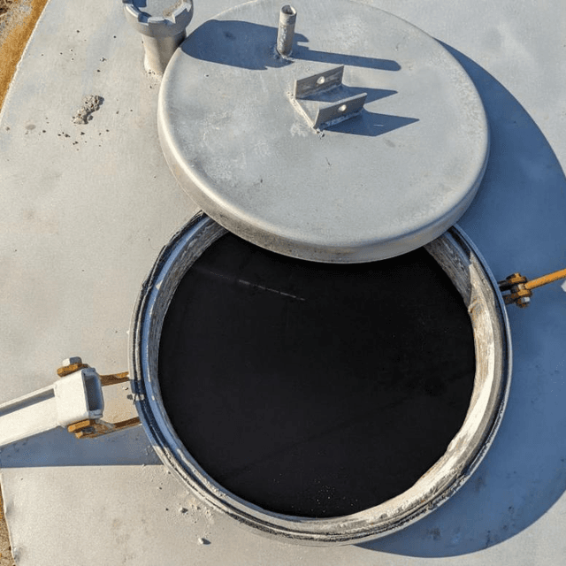 Емкость 5куб.м. мешалка сбоку