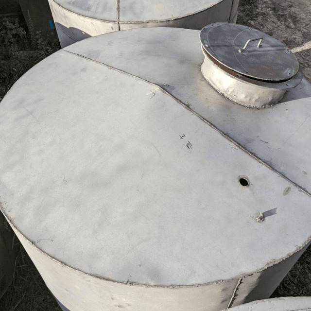 Емкость 6 куб одностенная 2,7 общ высота