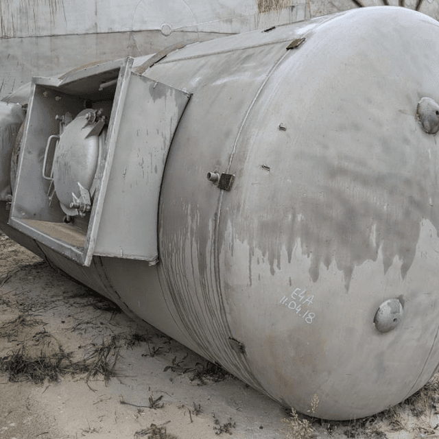 Емкость 6 куб.м. Две секции по 3 куб.м.  