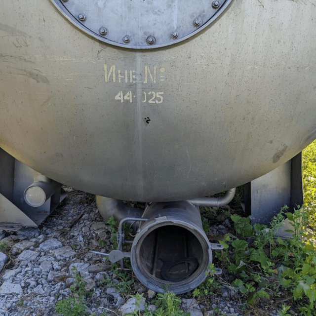 Емкость 14 куб.м. толстостенная, горизонтальная