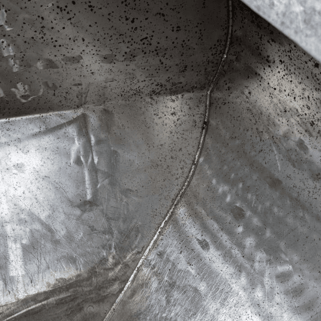 Емкость 14 куб.м. горизонтальная, термос, шнек на дне е.1864