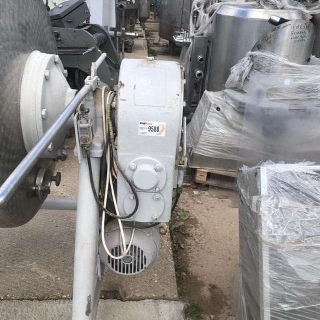 Маслобойка 300 л инв.9588