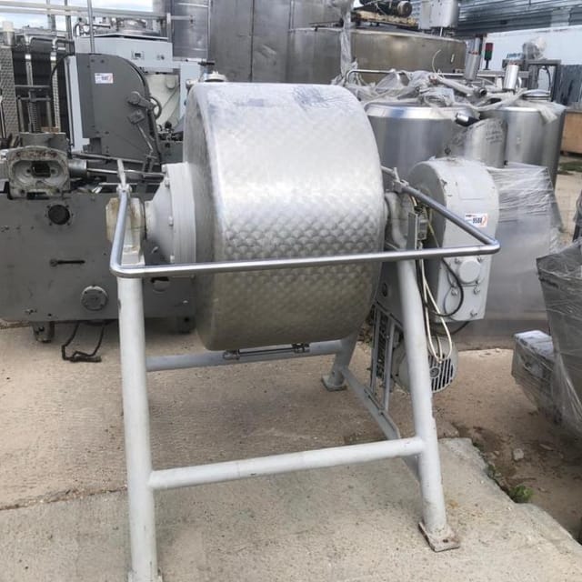 Маслобойка 300 л инв.9588