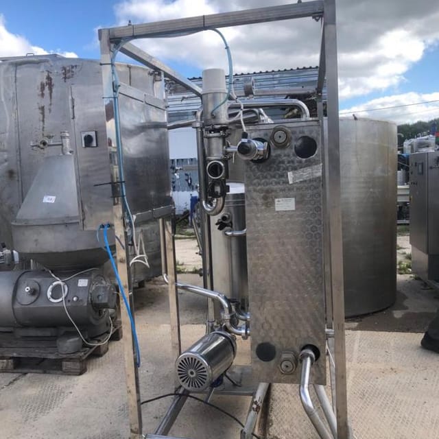 Пастеризационно-охладительная установка 5т  инв.9521