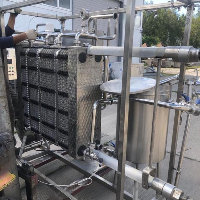 Пастеризационно-охладительная установка 5т  инв.9521