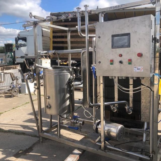 Пастеризационно-охладительная установка 5т  инв.9521