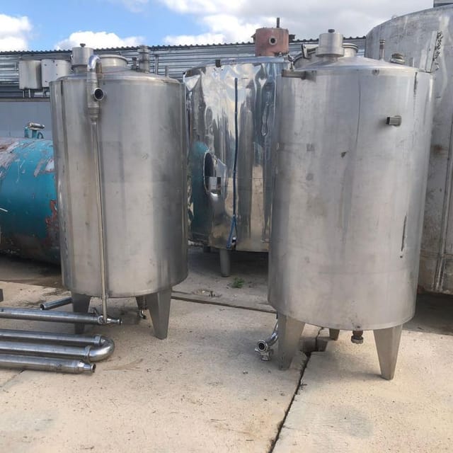 Сип-мойка 4 емкости по 1 т инв.9529