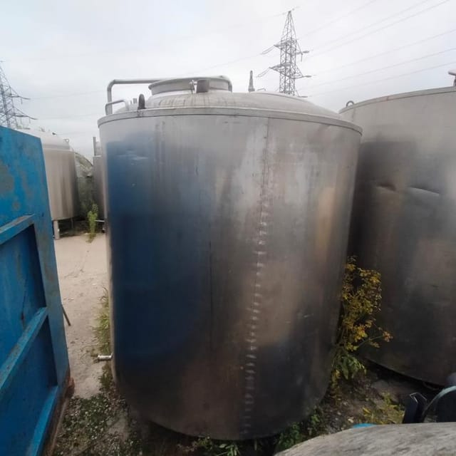 Ёмкость с рубашкой дутая 2,3м3  инв.14354