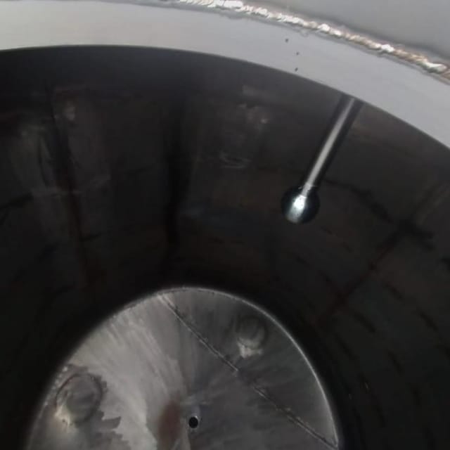 Ёмкость с рубашкой дутая 2,3м3  инв.14354