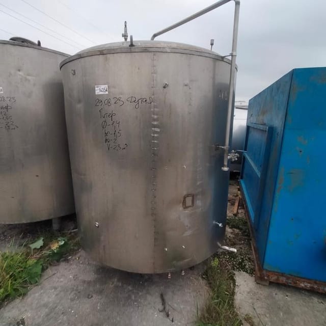 Ёмкость с рубашкой дутая 2,3м3  инв.14354