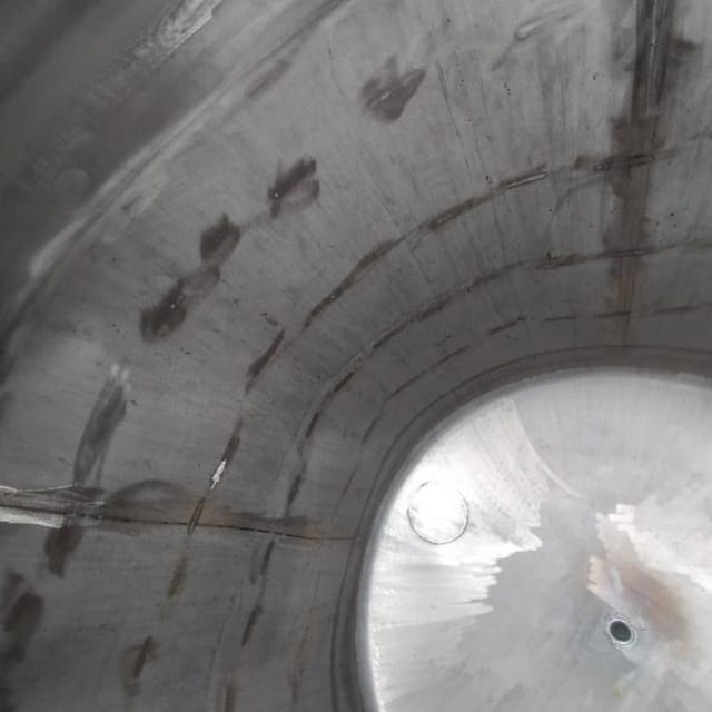 Ёмкость с рубашкой дутая 2,3м3  инв.14354