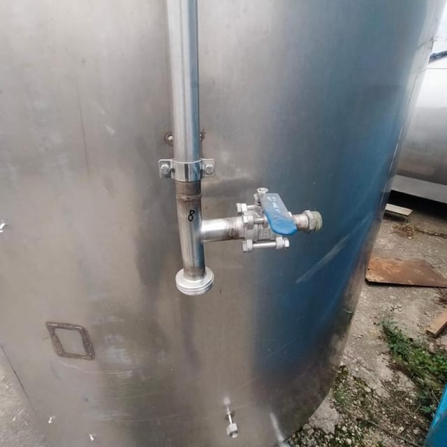 Ёмкость с рубашкой дутая 2,3м3  инв.14354