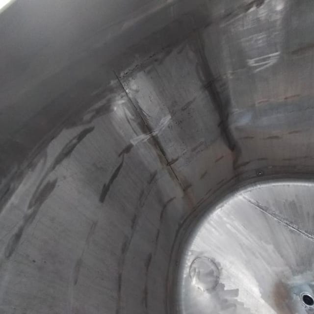 Ёмкость с рубашкой дутая 2,3м3  инв.14354