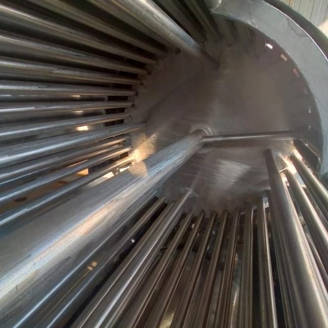 Охладитель творога УПТ с нерж. рамой инв.11252