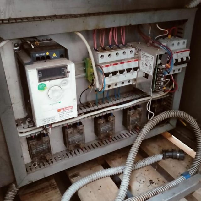 Полуавтомат выдува со станцией разогрева ПВ-7/3 инв.6974