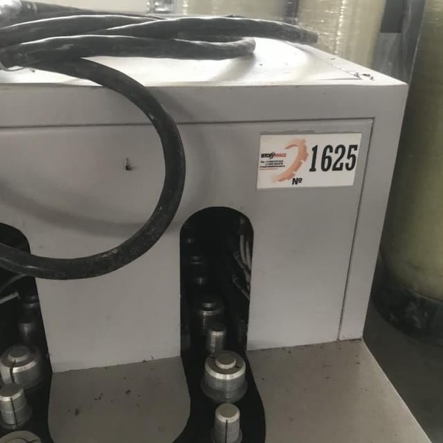 Полуавтомат выдува со станцией разогрева ВПМ-8 инв.1624