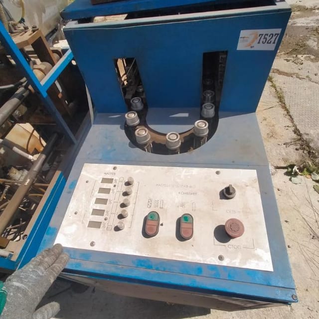 Выдувная машина со станцией разогрева ПАВ 600 УТ 16 Атм инв.7526