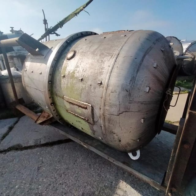 Ёмкость толстостенная 10мм 1,6м3  инв.10016