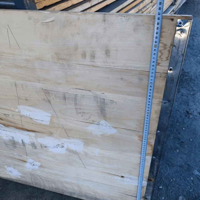 Дубовые полки для сыра