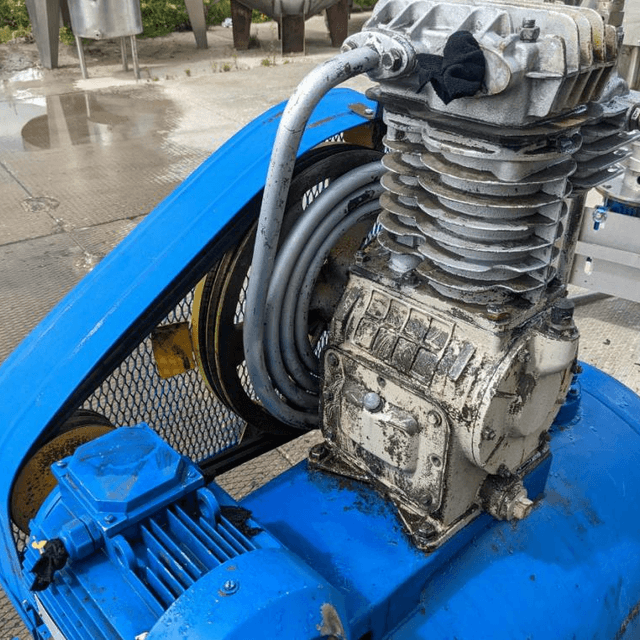 Компрессор поршневой К22, е.2028