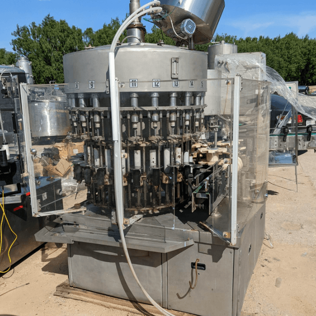 Моноблок розливо-укупорочный Ленпродмаш