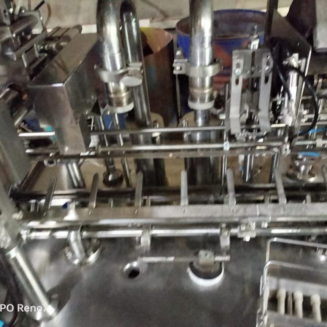 Фасовочный автомат УФАС-1200 Clean, пюр-пак с пробкой инв.6083