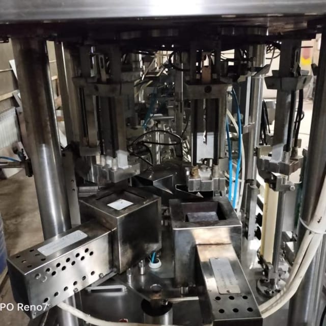 Фасовочный автомат УФАС-1200 Clean, пюр-пак с пробкой инв.6083