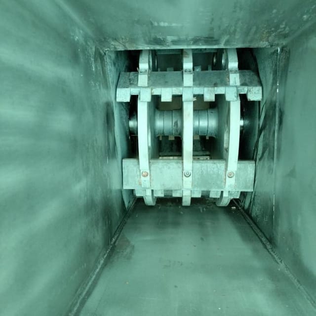 Машина для резки масляных блоков МРМ инв.9554