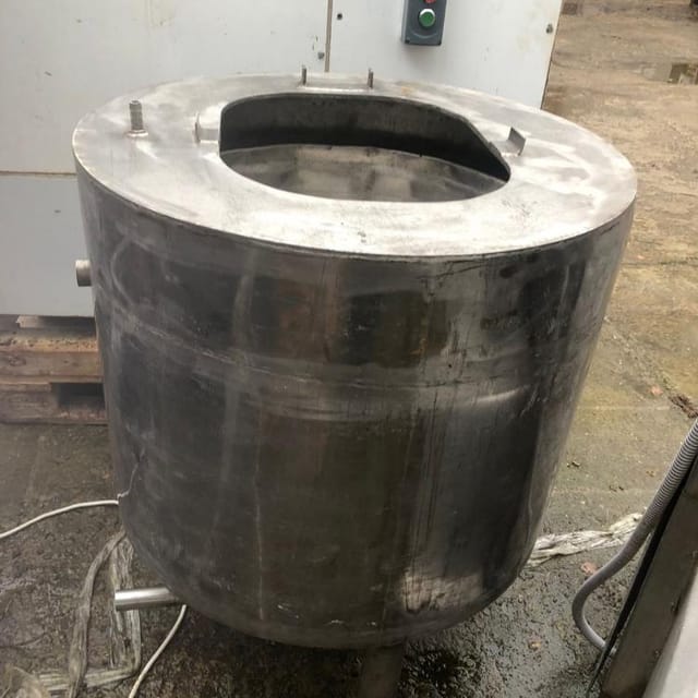 Емкость 100л инв.8640