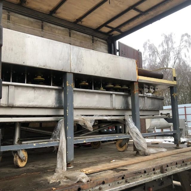 Сырный пресс тоннельный 76 головок инв.9391