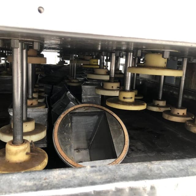 Сырный пресс тоннельный 76 головок инв.9503