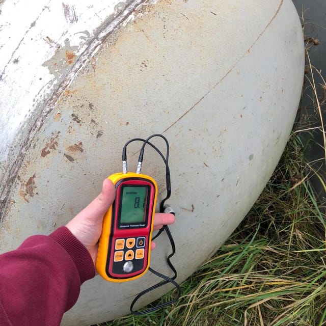 Емкость толстостенная 1000л инв.8373