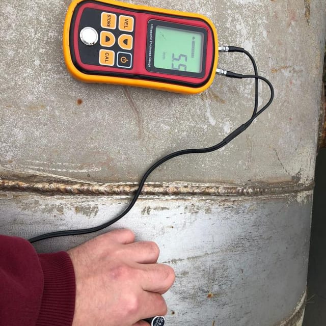 Емкость толстостенная 1000л инв.8373