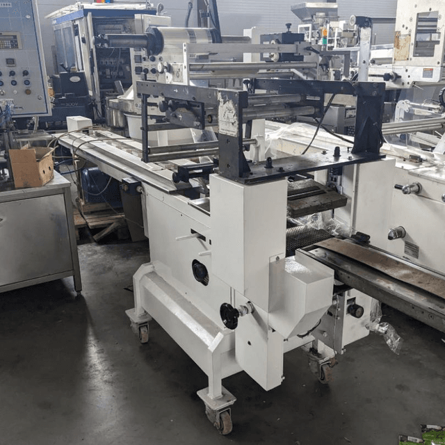 Горизонтально-упаковочная машина(Flow pack), Линепак, е.2248