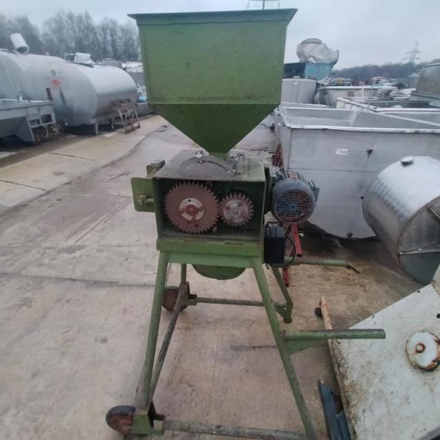 Мельница, дробилка для солода инв.10198