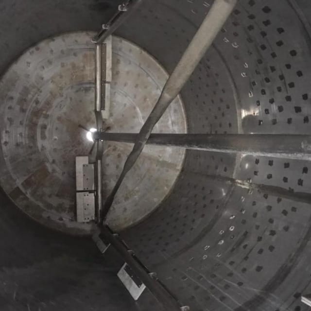 Емкость 2,5 с рубашкой, скребковой мешалкой инв.10131